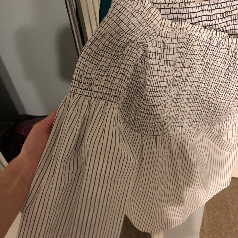 Loft Cold Shoulder Top - Picture 2 of 3